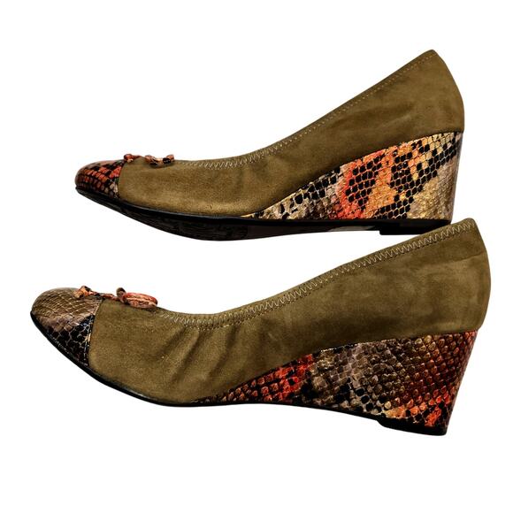 J. Renee 9 Women's Flat Shoes Snakeskin Print Bows Closed Toe - Picture 3 of 9